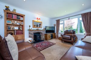 Sitting room- click for photo gallery